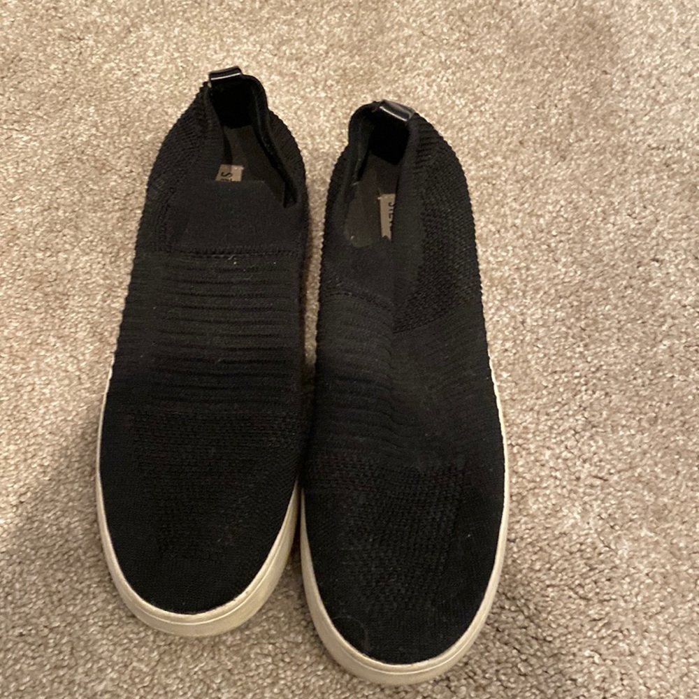 Steve Madden slip ons